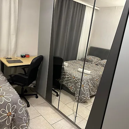 Schoenes Zimmer In Bahnhofsnaehe In Einer Wohnung Mit Grosser Terrasse Gießen Exterior foto