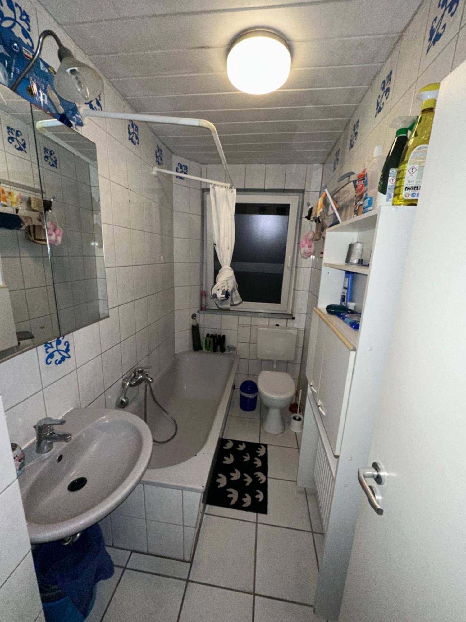 Schoenes In Bahnhofsnaehe In Einer Mit Grosser Terrasse